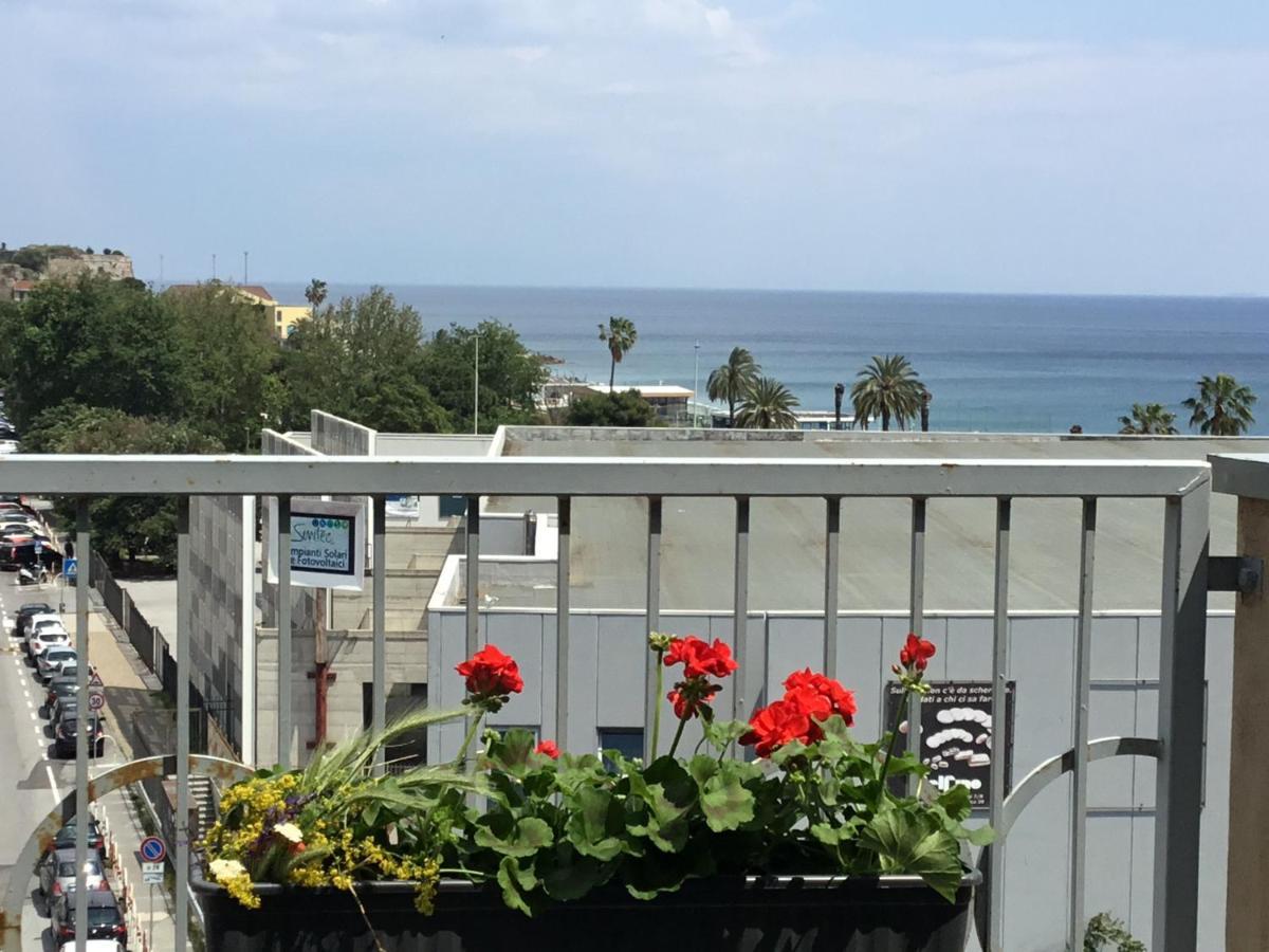 Appartamento Sweet Sea View Savona Esterno foto