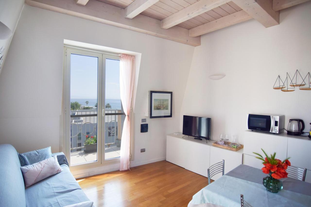Appartamento Sweet Sea View Savona Esterno foto
