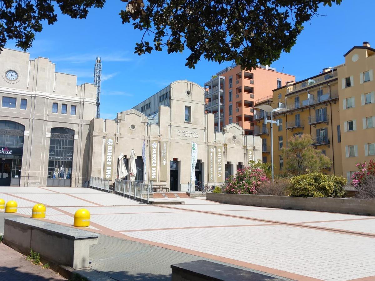 Appartamento Sweet Sea View Savona Esterno foto