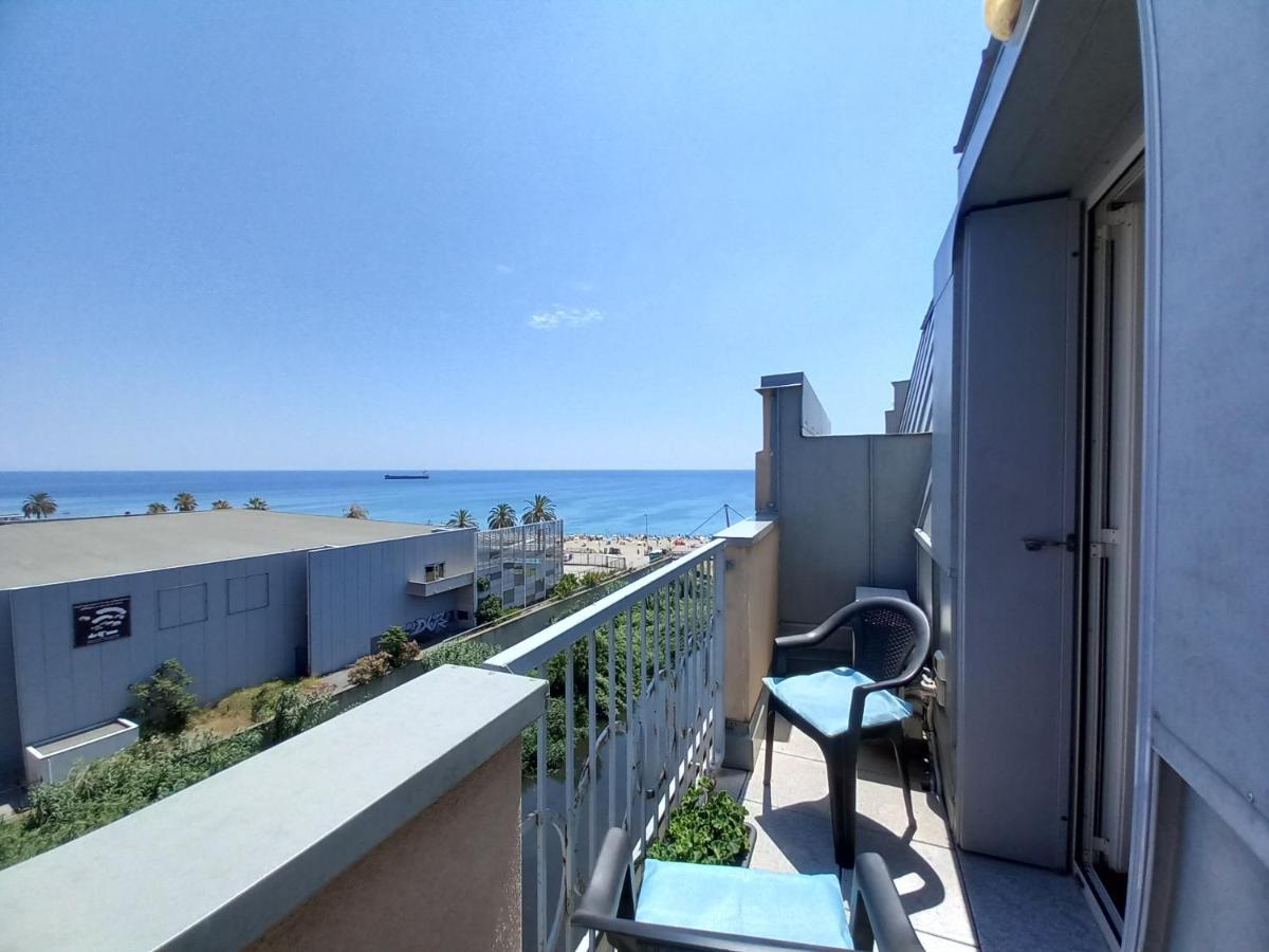 Appartamento Sweet Sea View Savona Esterno foto