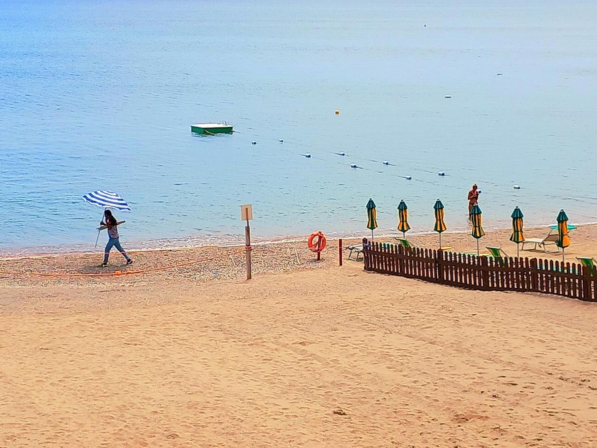Appartamento Sweet Sea View Savona Esterno foto