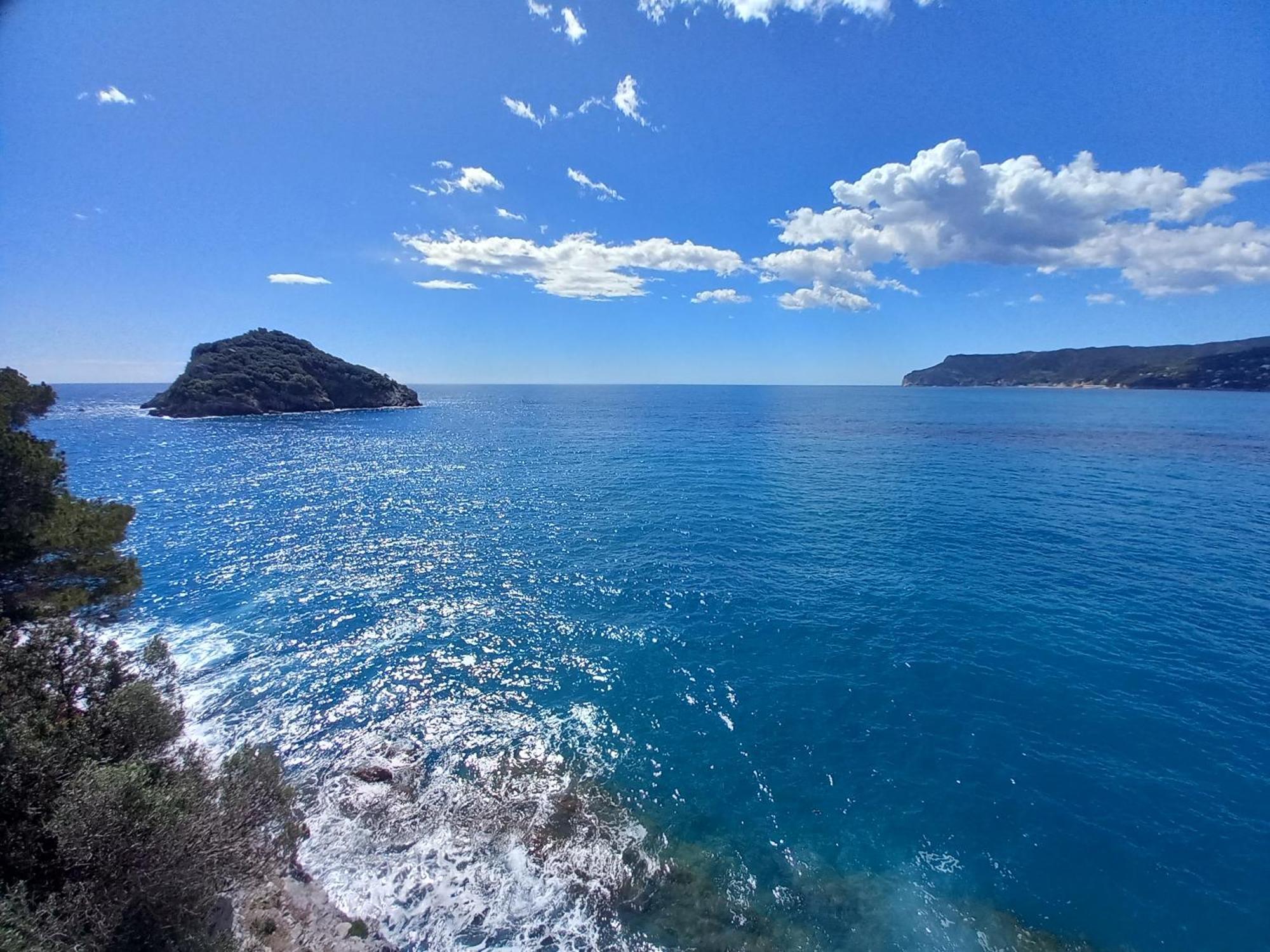 Appartamento Sweet Sea View Savona Esterno foto