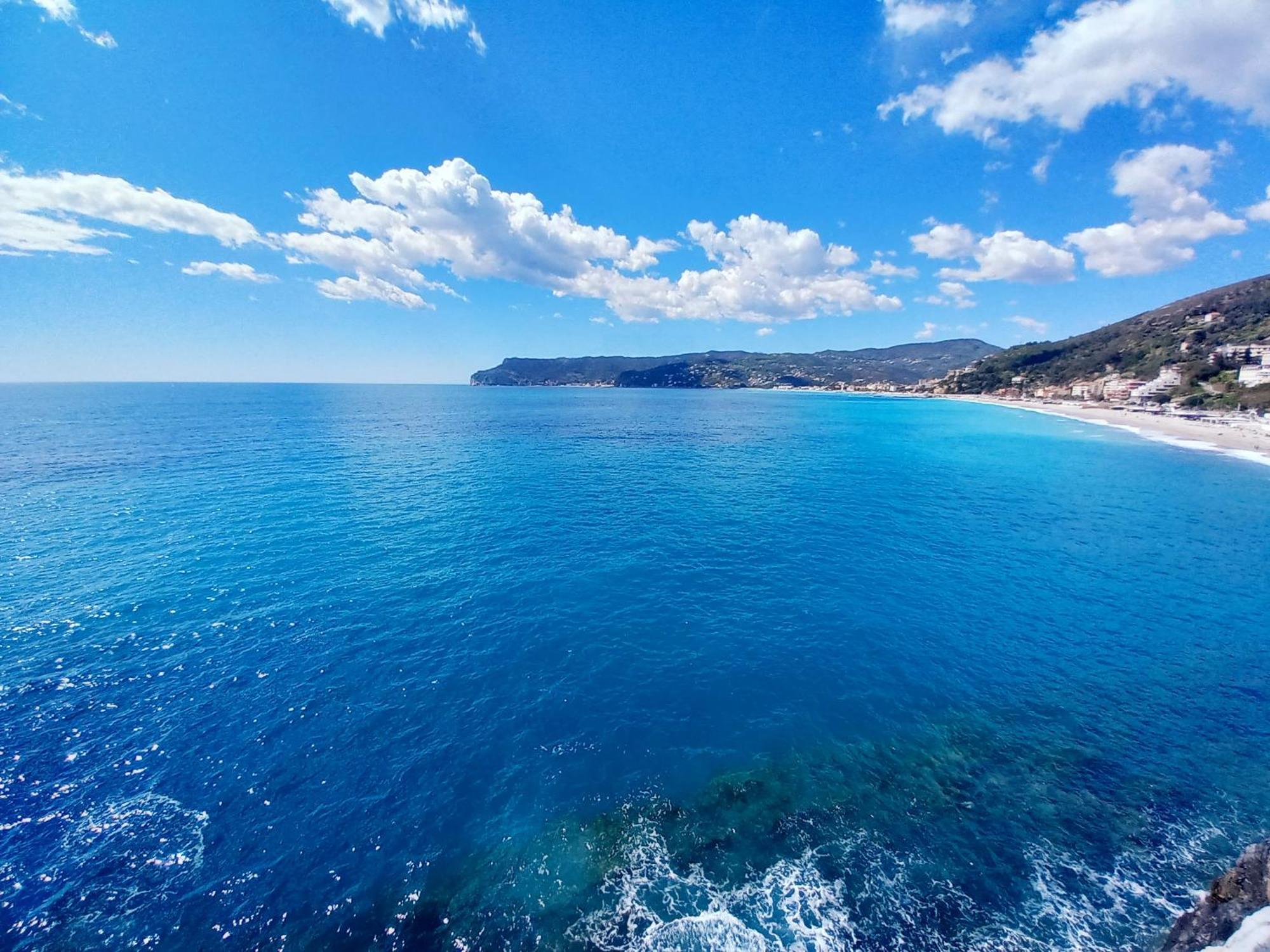 Appartamento Sweet Sea View Savona Esterno foto